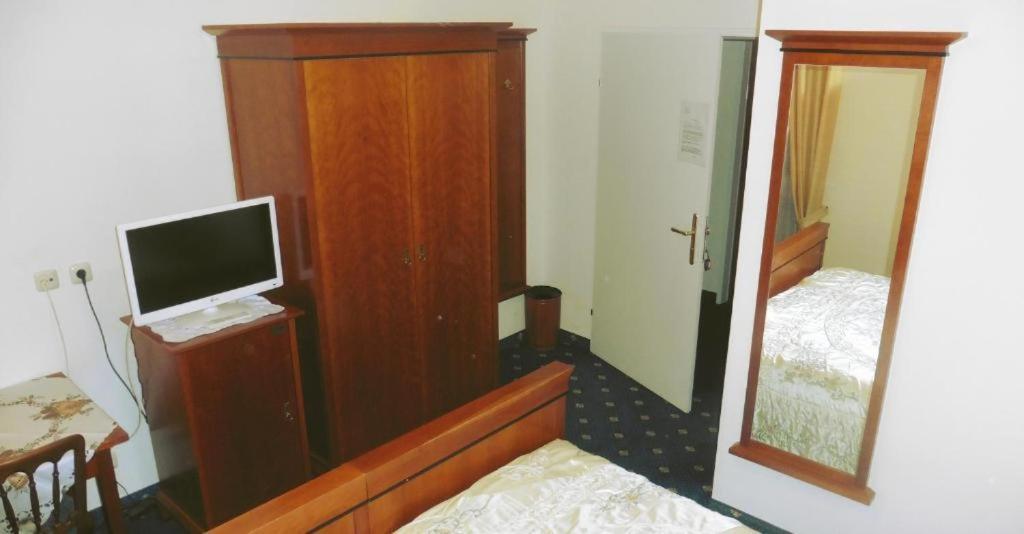 Zimmervermietung Fischer-Vroni-Am-See Gmunden Extérieur photo